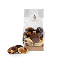 sachet de mendiants, chocolat noir, chocolat au lait, chocolat blanc, fruits secs, gourmandise.