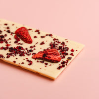 Tablette Fraises & crispy framboise - Chocolat blanc