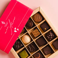 Coffret pralines "Notre assortiment maison" - 16 pièces - Version Saint-Valentin